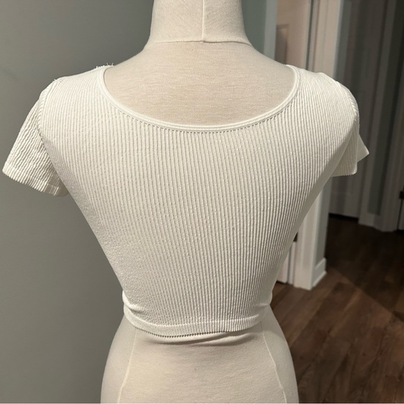 white tee - Picture 2 of 2